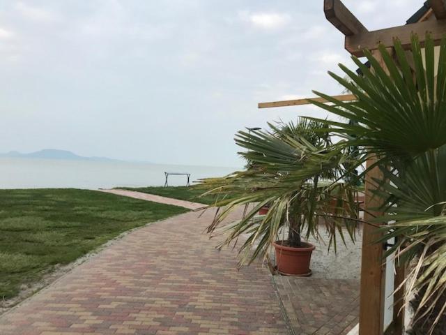 Villa Nyaralo Balatonmariafuerdo Exterior foto